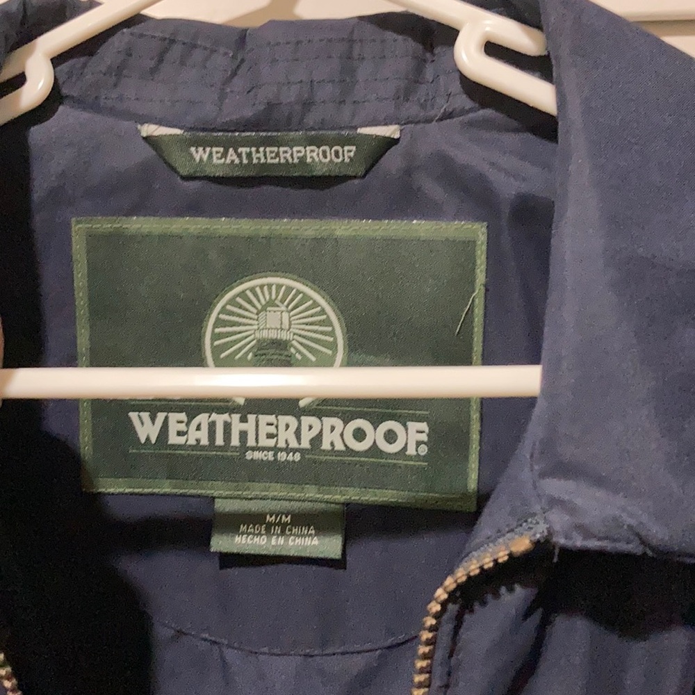 Weatherproof light jacket - Picture 2 of 5